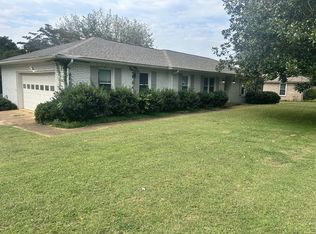 2230 Cloyd Blvd, Florence, AL 35630