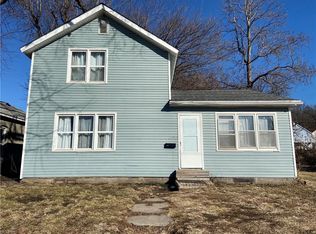 2309 S 11th St, Saint Joseph, MO 64503
