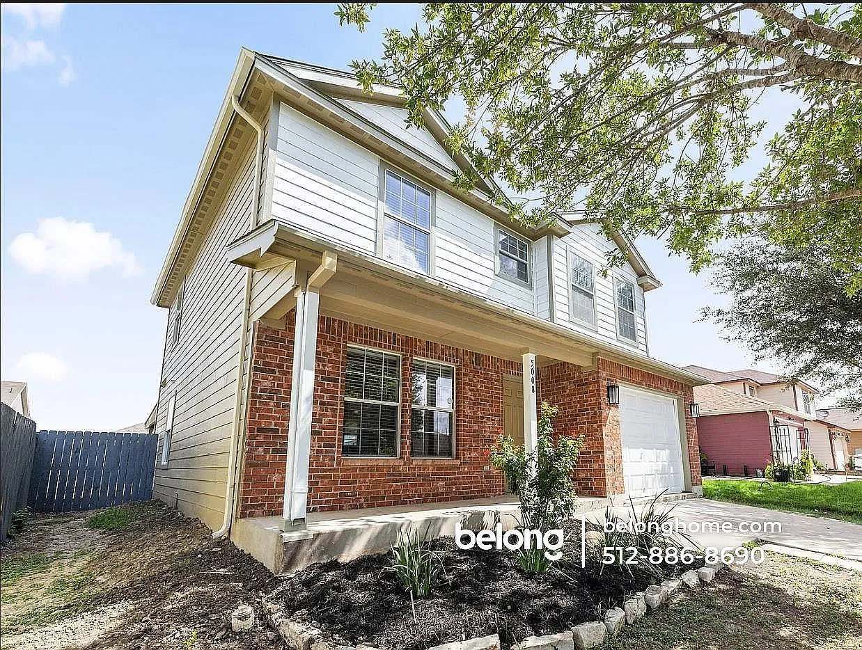 4 bed, 2.5 bath, $1,825 — Photo 3