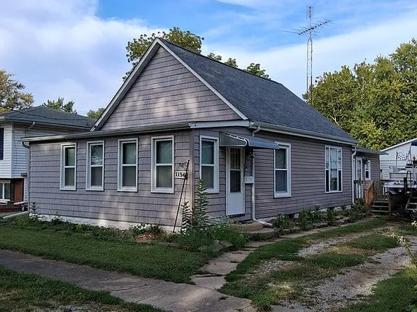 1154 N Grove St, Virden, IL 62690