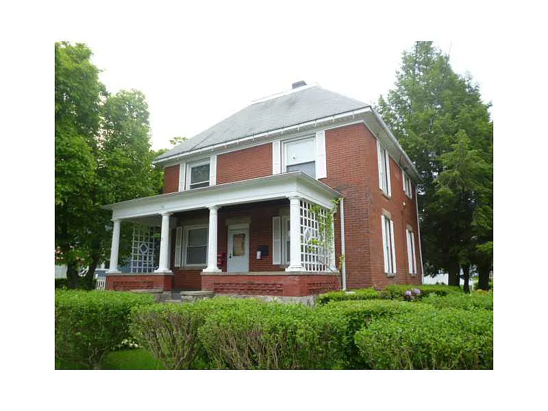 39 Clinton St photo 1