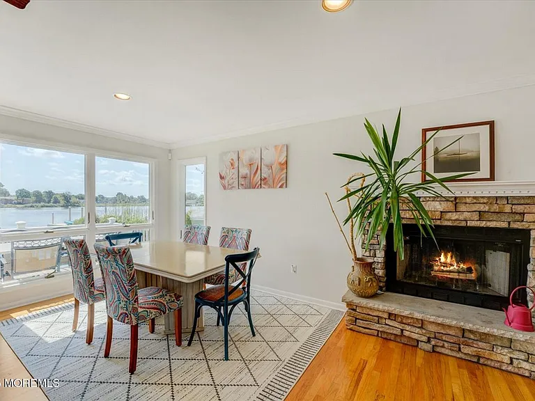 74 Seneca Pl — Photo 15