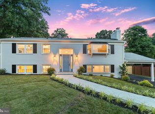 509 Creek Crossing Rd NE, Vienna, VA 22180