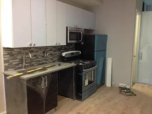 Rented by Full Time Management | media 9