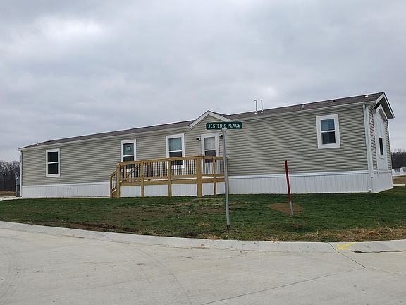Exterior Image-2-Clayton C153 Camelot Village