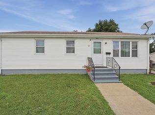 1966 Highland Ave, Fall River, MA 02720