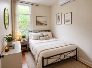 1612 Hancock St #1R, Ridgewood, NY 11385