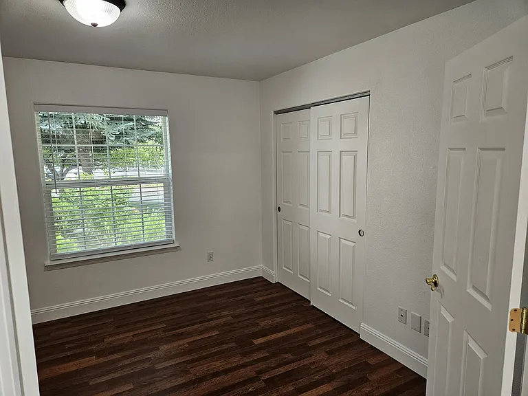 602 Mountain View Dr — Photo 16