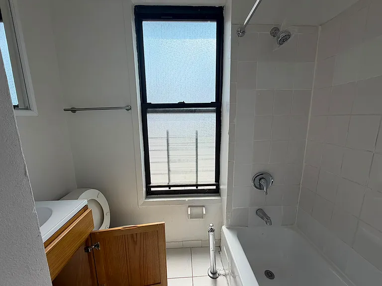 1575 Grand Concourse #A1 — Photo 9