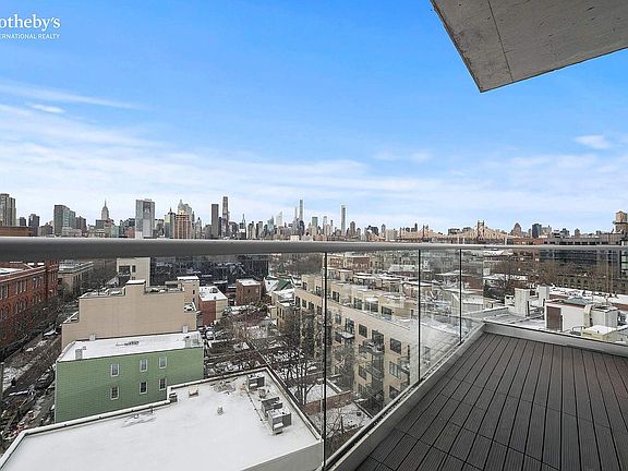 4th image of 2243 Jackson Ave #8B