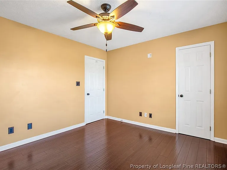425 Cityview Ln — Photo 14