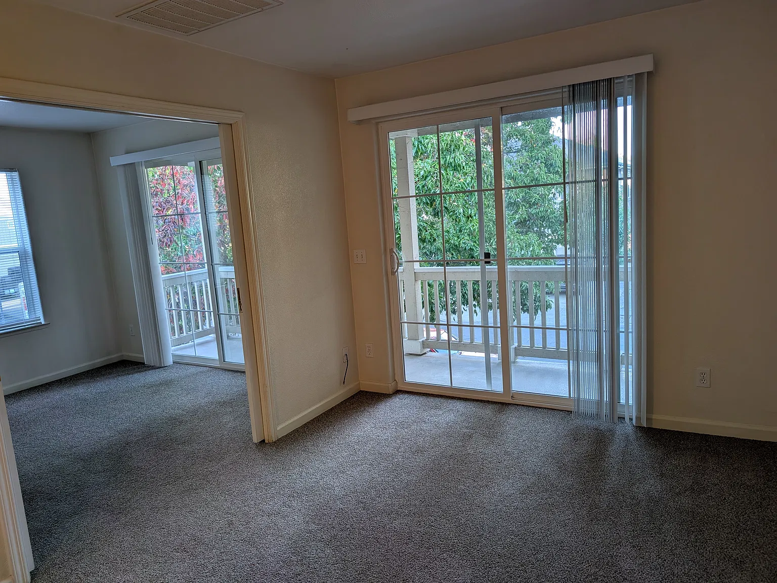 1 bed, 600 sqft, $1,600 — Photo 2