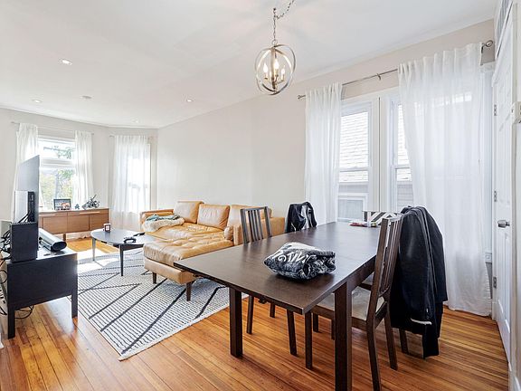 4th image of 2458 W Winona St APT 2