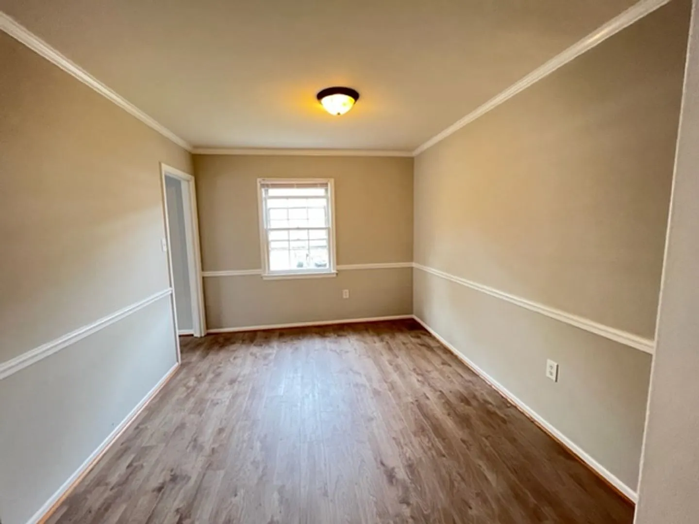 1400 Admiral Dr — Photo 2