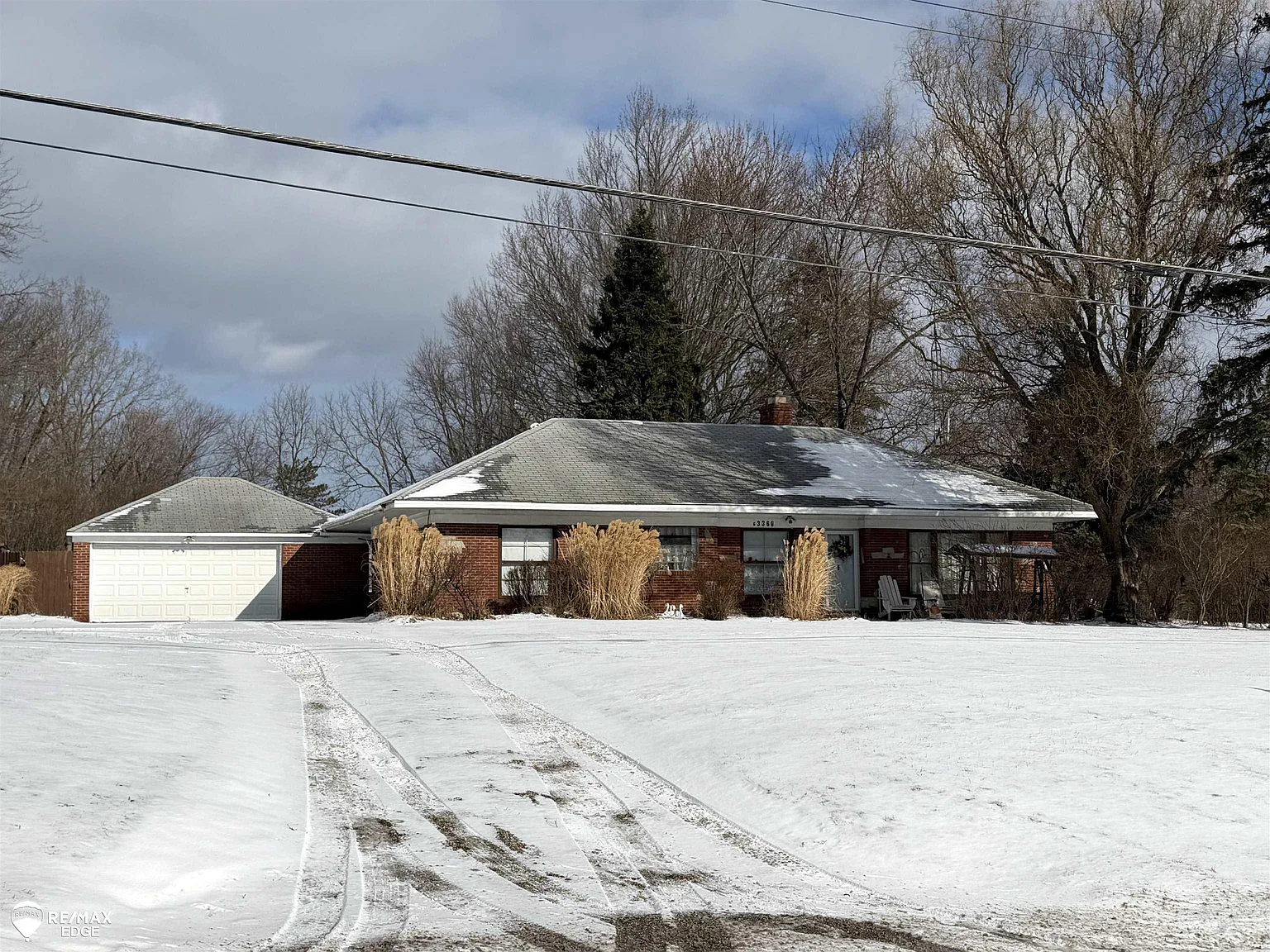 3360 Beecher Rd photo 1