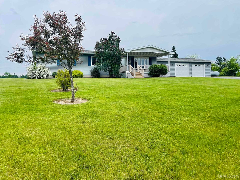12156 N M 1, Daggett, MI 49821 Zillow