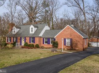 220 Gateswood Rd, Lutherville Timonium, MD 21093