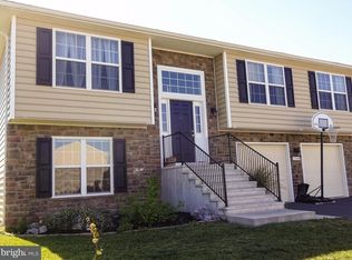 15340 Wedgewood Dr, Greencastle, PA 17225