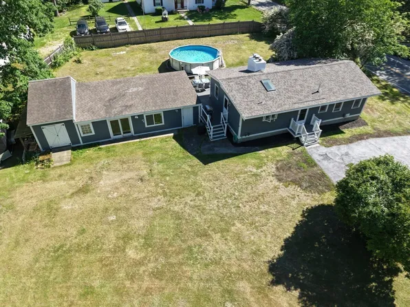 86 Meadowbrook Rd, North Chelmsford, MA 01863