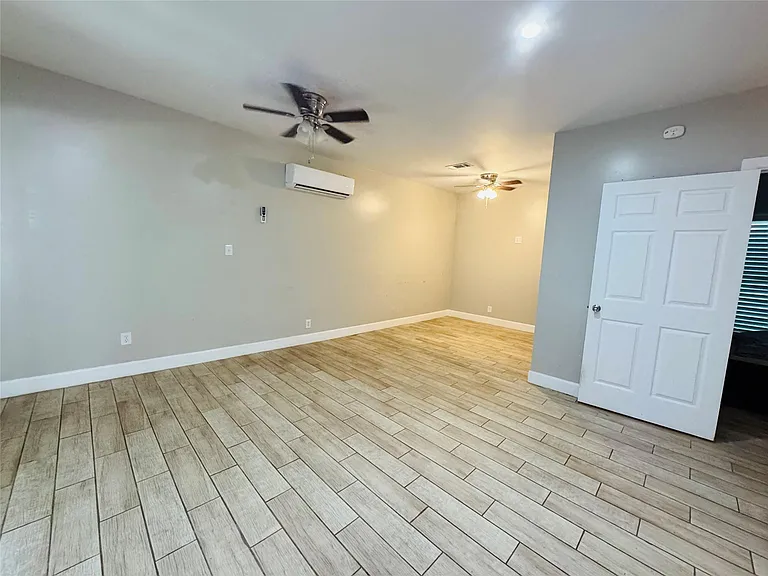 13007 Shady Ln — Photo 6
