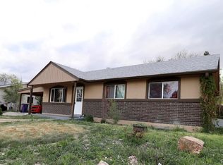 5517 Chandler Ct, Denver, CO 80239