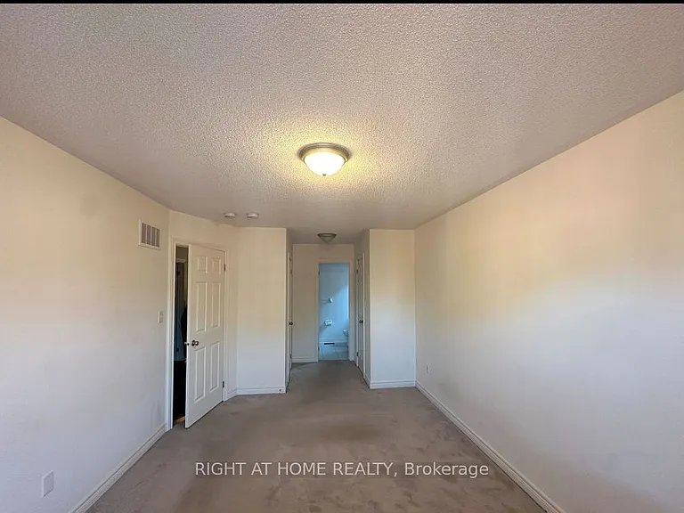 609 Bessborough Dr — Photo 13