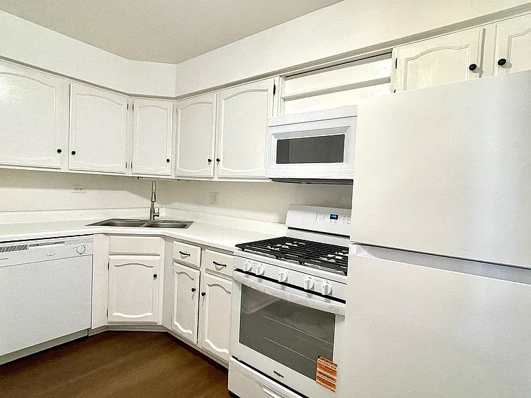 121 Gregory St #2 — Photo 8