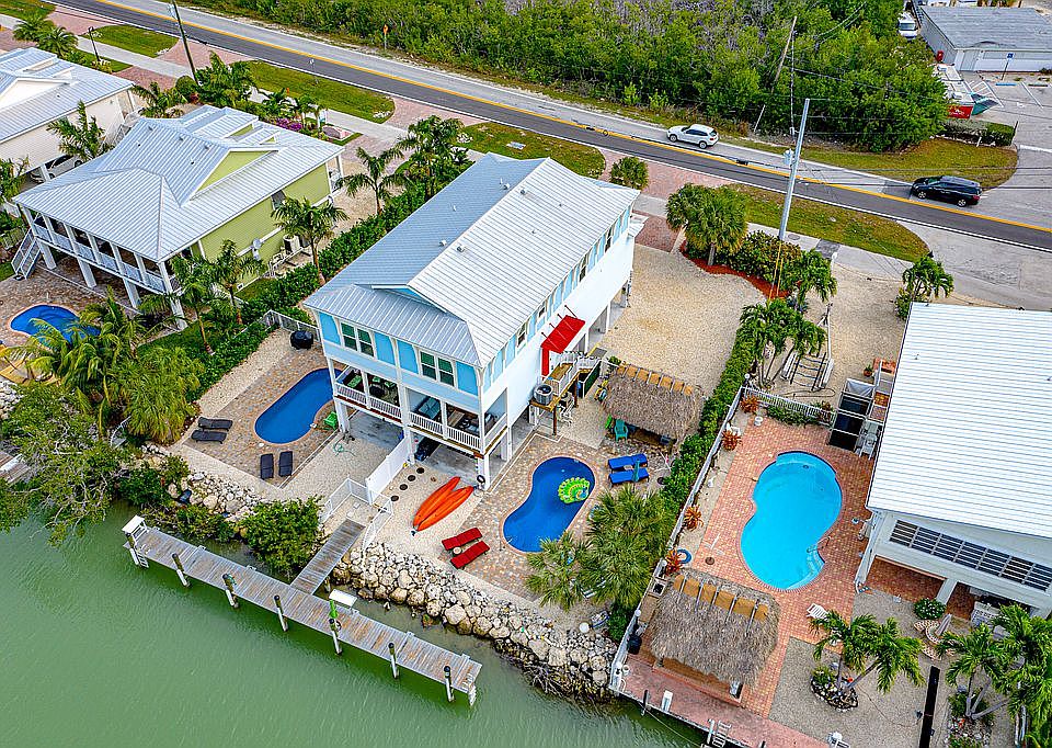 2nd image of 262 Sombrero Beach Rd #2