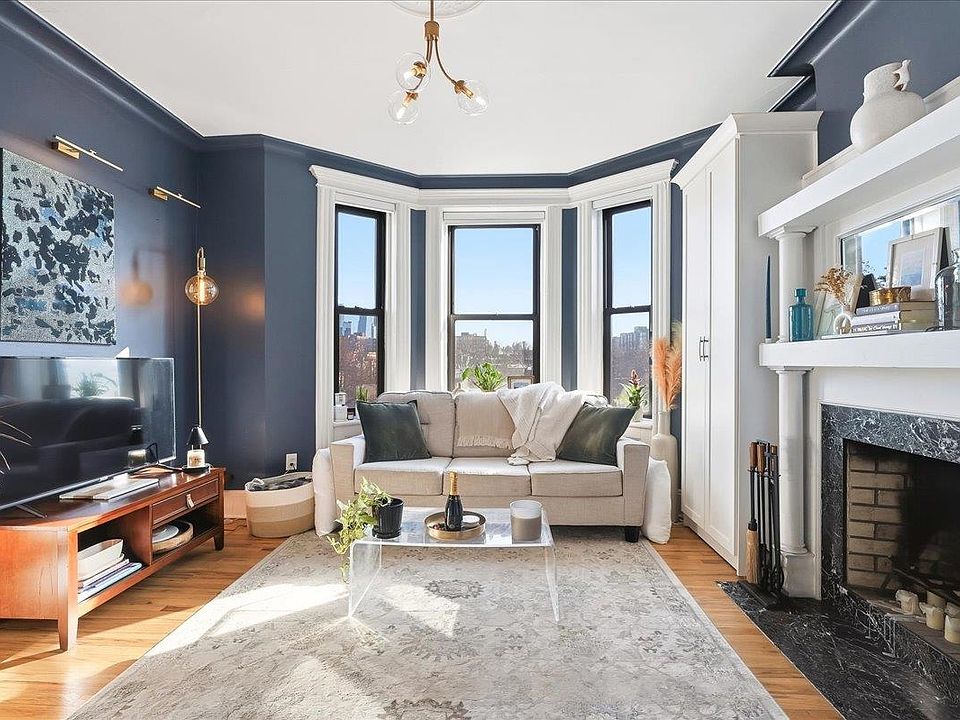 1st image of 1114 Park Ave APT 5L
