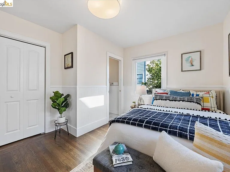 1720 Walnut St — Photo 20
