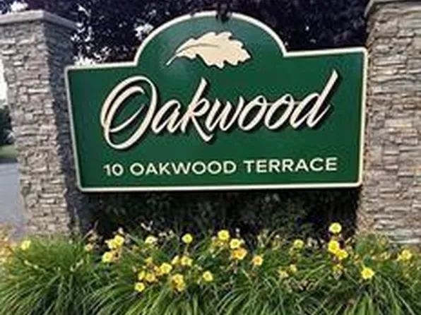 10 Oakwood Terrace #87, New Windsor, NY 12553