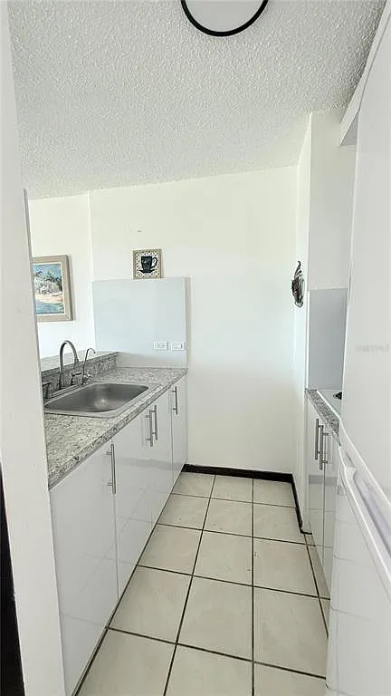 1 bed, 1.0 bath, $1,300 — Photo 4