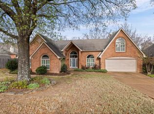 230 W Powell Rd, Collierville, TN 38017