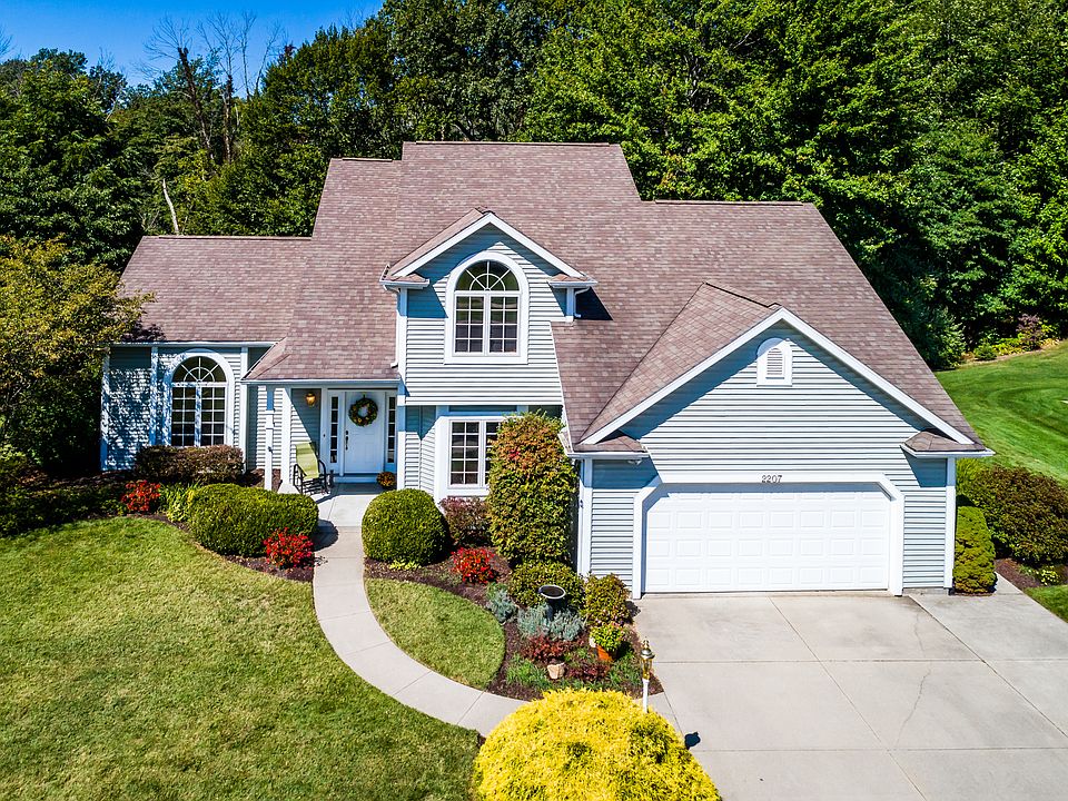 1st image of 2207 Anderson Cir