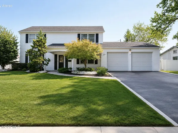 23 Beacon Lane, Matawan, NJ 07747