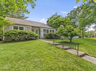 731A Chatham Ln, Manchester, NJ 08759