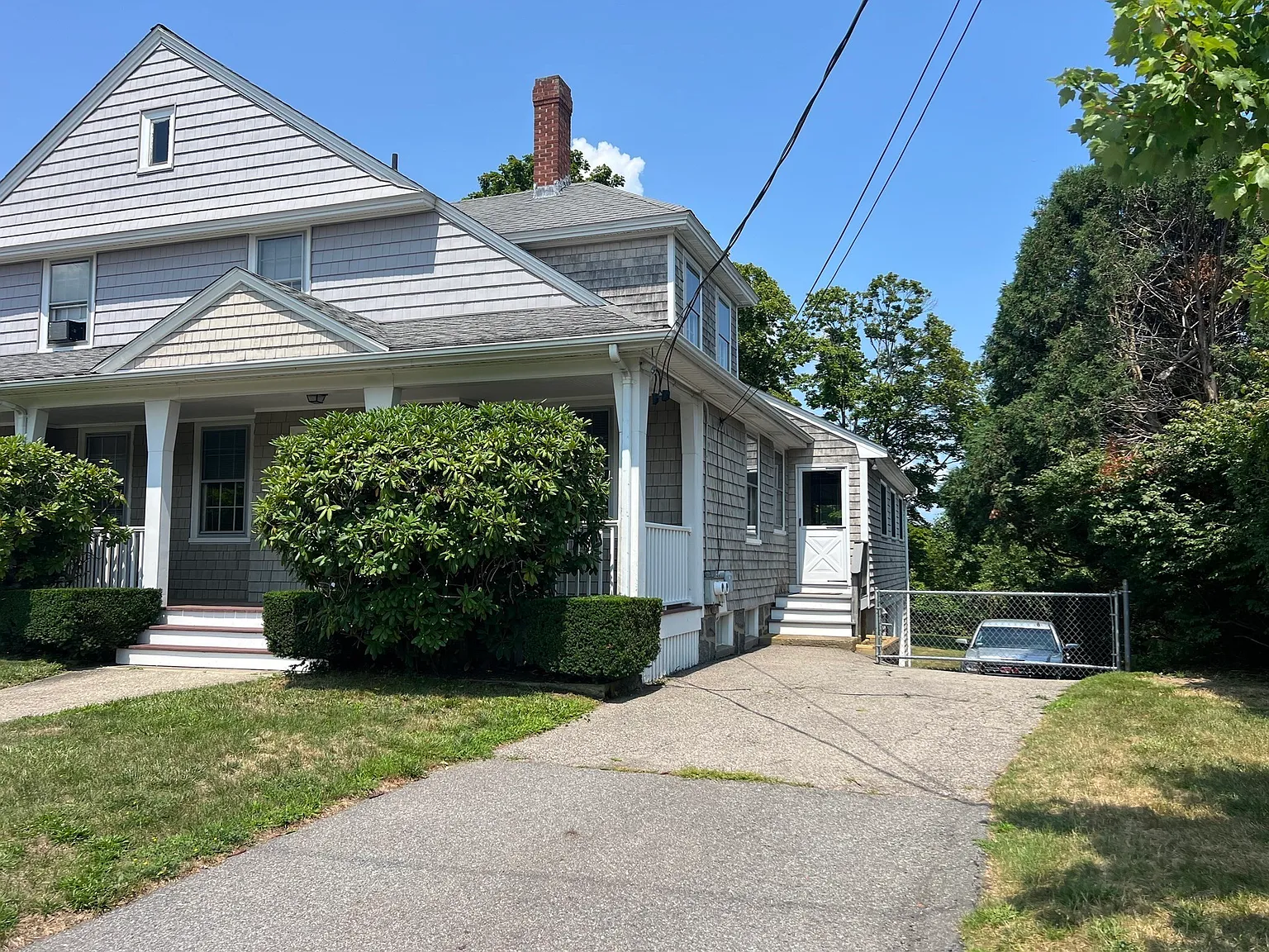 3 bed, 1.0 bath, 1515 sqft, $2,800 — Photo 2