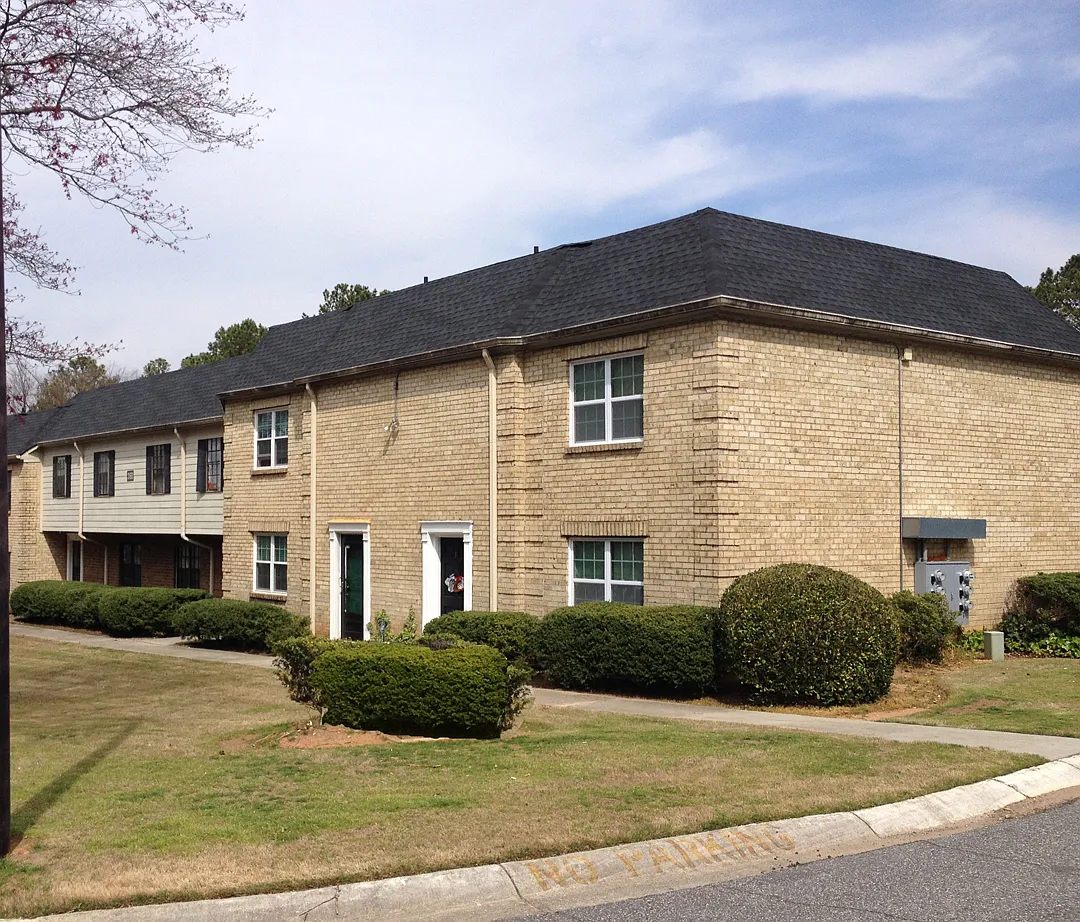 2 bed, 2.5 bath, 1392 sqft, $1,950 — Photo 1
