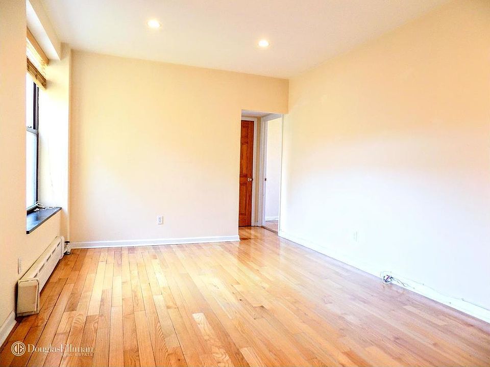 1st image of 2581 36th St APT D1