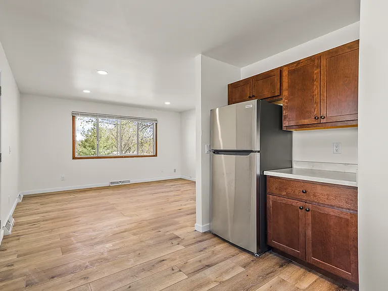 11 Simonson Blvd #4 — Photo 2