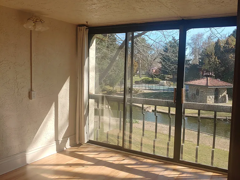 1227 N Camelot Dr — Photo 10