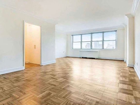 5th image of 888 8th Ave #J2