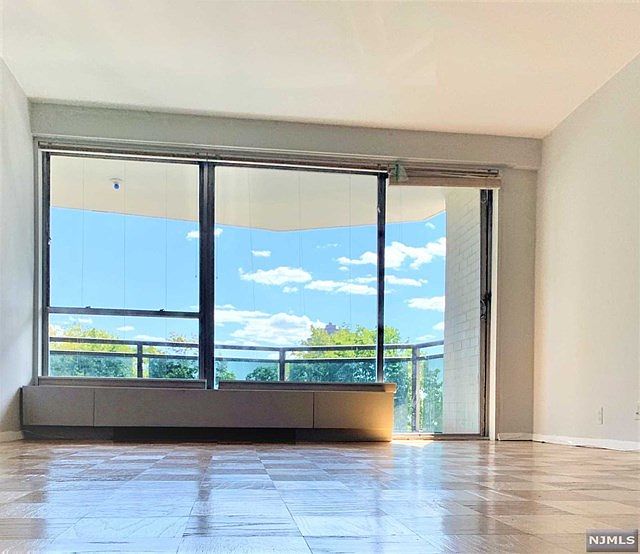 1st image of 2077 Center Ave APT 4D
