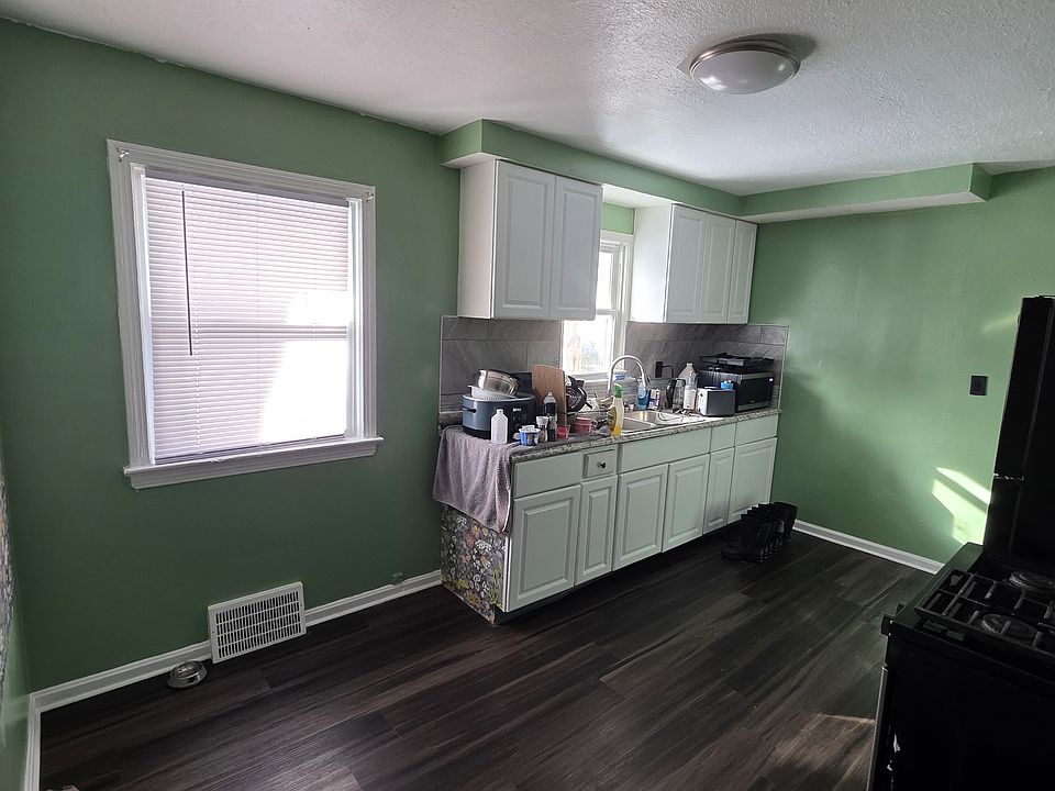 1st image of 9604 Hilgert Dr