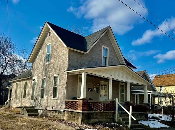 371 Hogadone Ave SW, Grand Rapids, MI 49504