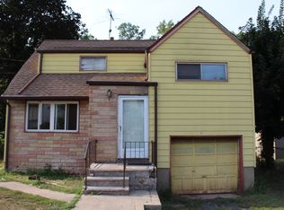 21 Roberts Rd, Somerset, NJ 08873