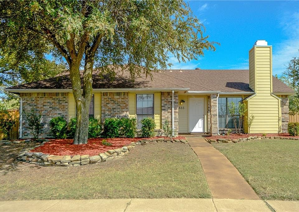 1st image of 555 Goliad Dr