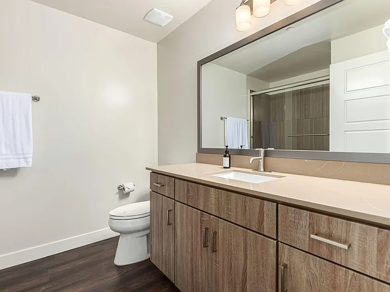 Pinnacle Vista Condominiums — Photo 29