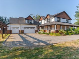 5715 Applegrove Ln, Ferndale, WA 98248