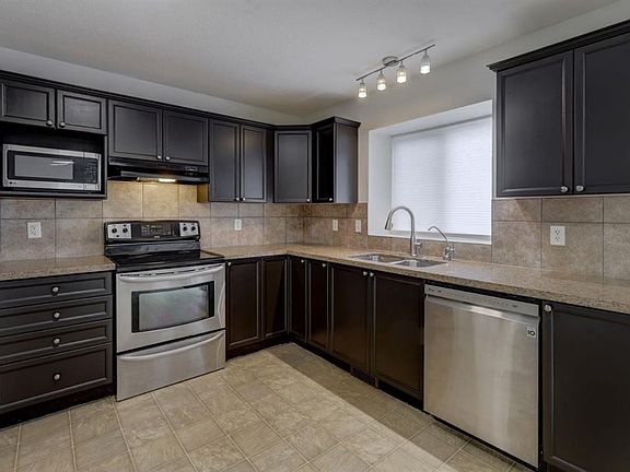 3rd image of 233 W Luxstone Rd SW